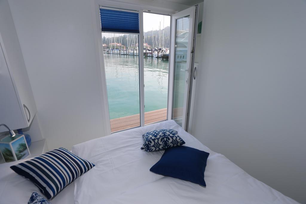 Floating Sea House Kahne Portoroz Villa Bagian luar foto