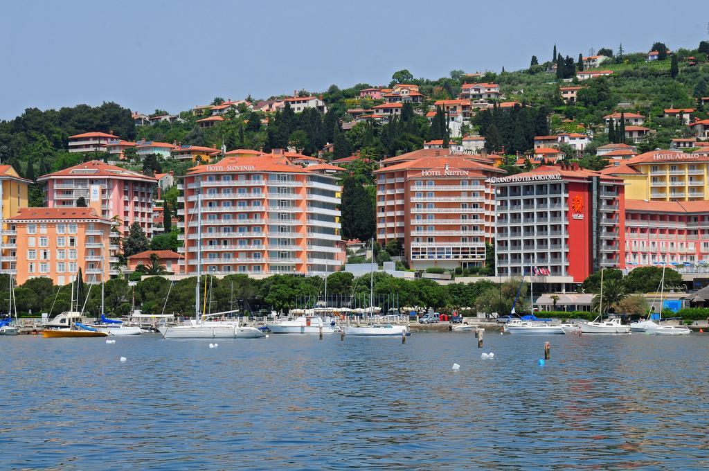 Floating Sea House Kahne Portoroz Villa Bagian luar foto